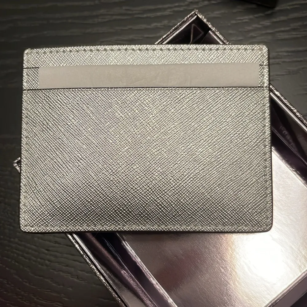 Kate Spade Silver Card Case - New in Glittery Gift Box - Image 2