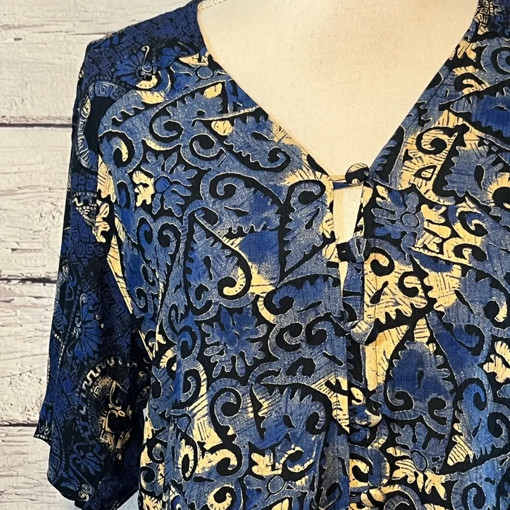 CAROLE LITTLE Button Down Short Sleeve Shirt Blue Print-Medium - Image 2