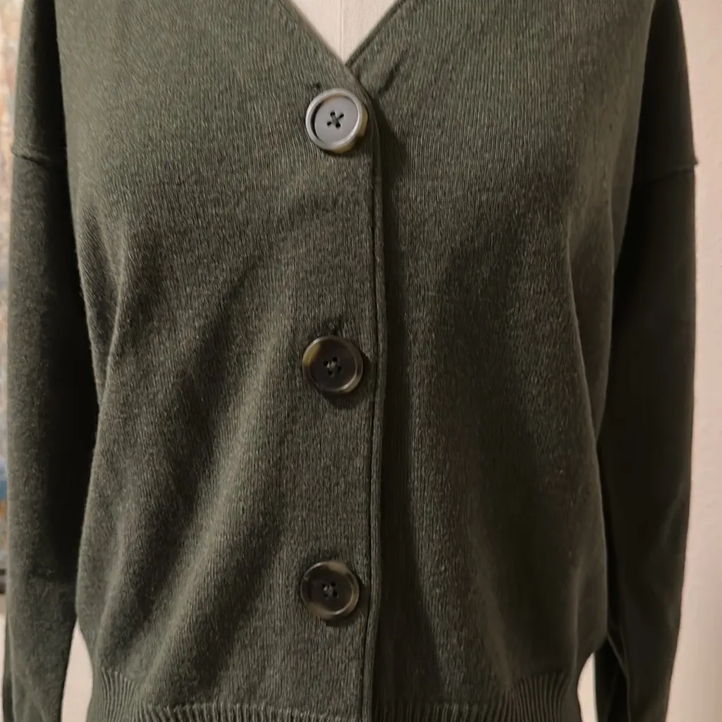NWT (Re)sourced Cashmere Carlyn V-Neck Cardigan Sweater - Image 6