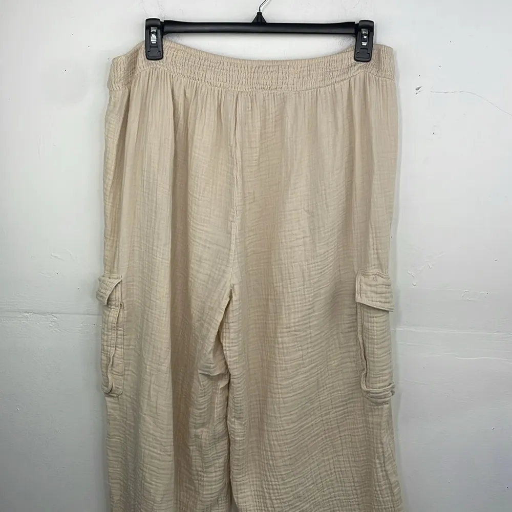 Aerie Women's Cream Pull on Cargo Pants wide leg  relaxed fit size XL fits 1X - Image 6