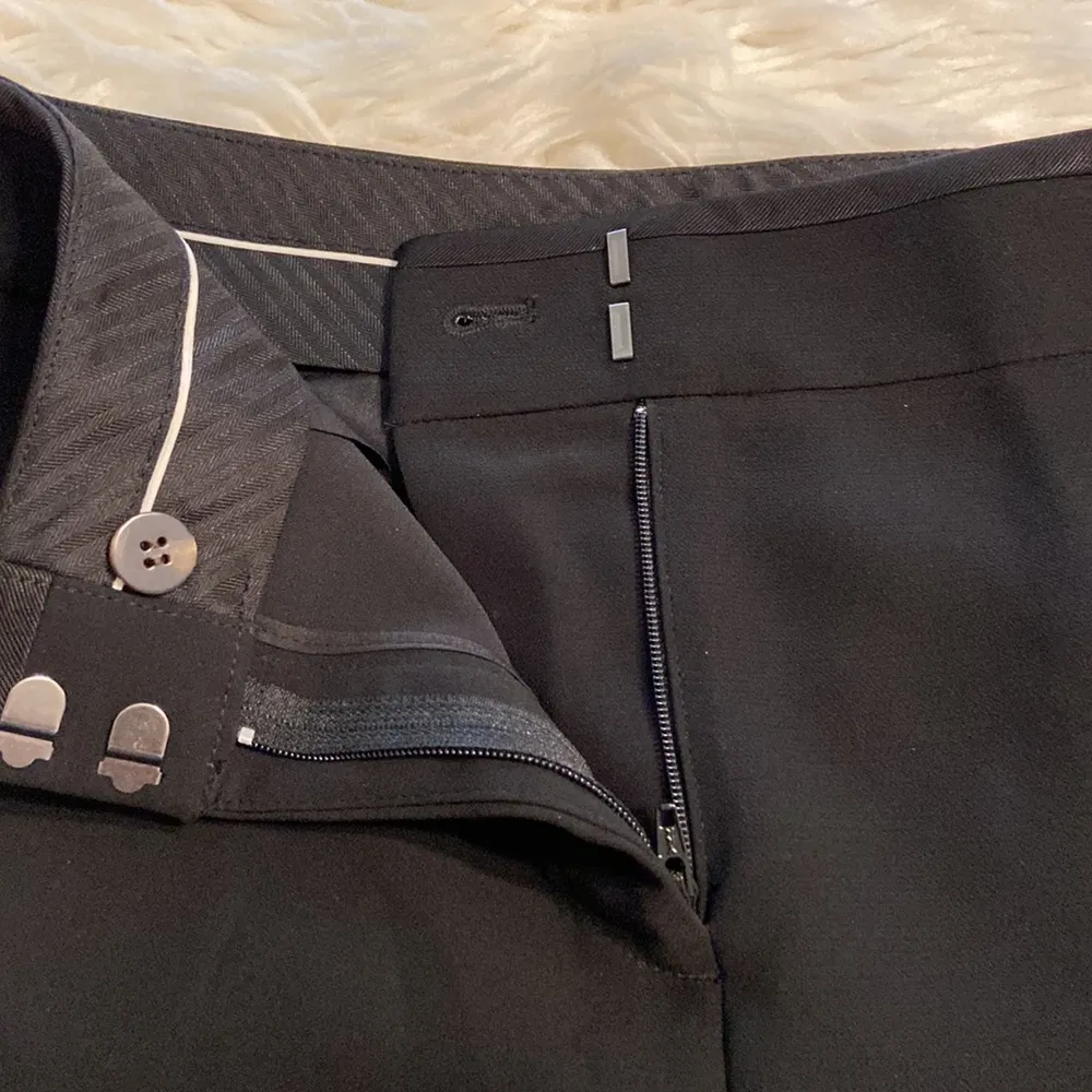 Ann Taylor The Ankle in curvy mid rise slim leg ankle length color black size 2 - Image 11