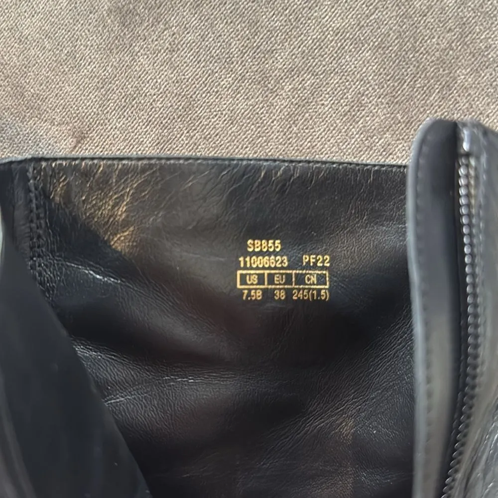 Stuart Weitzman Faux Pearl Studded Calf Leather Black Ankle Boots Zip 7.5B *READ - Image 8