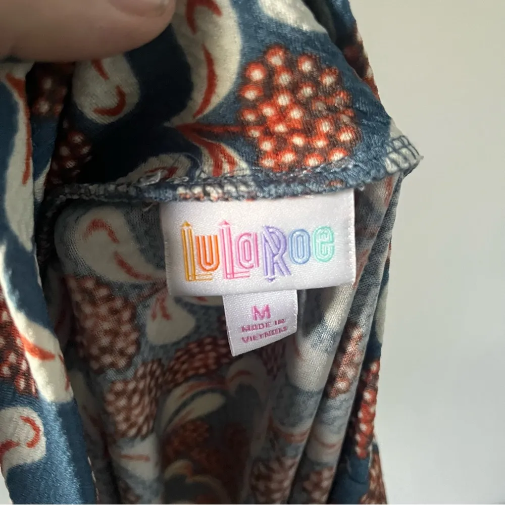 Lularoe Cassie skirt size Medium puffy flower print - Image 5