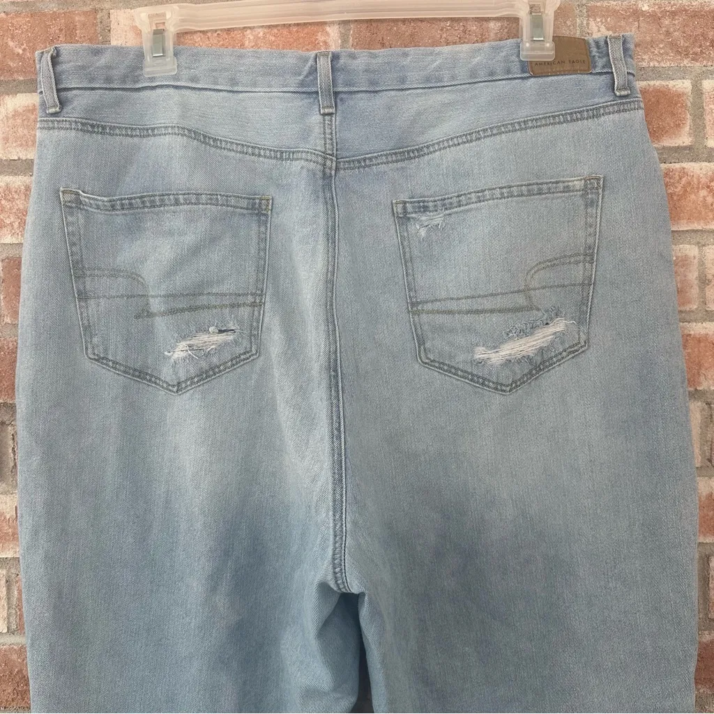 American Eagle Curvy Mom Jeans Women’s 20 Plus Distressed Light Wash Ripped - Image 5
