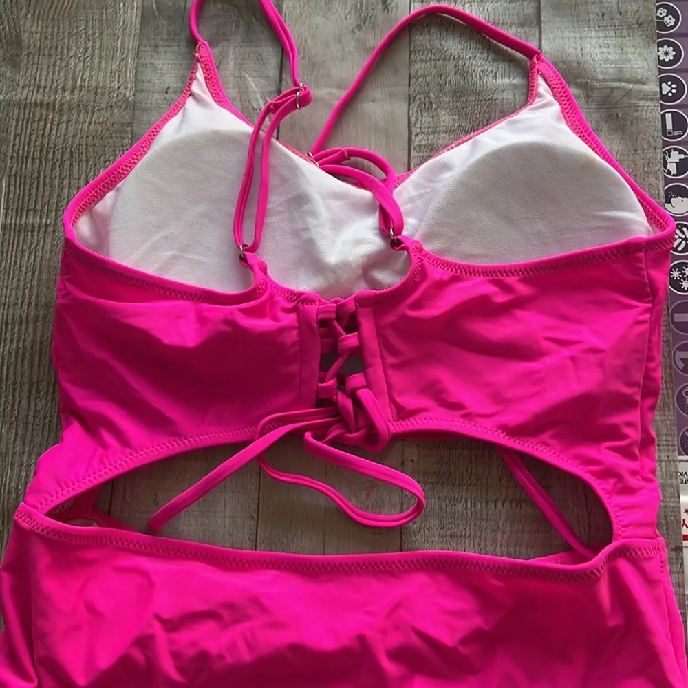 Bright pink - Image 5
