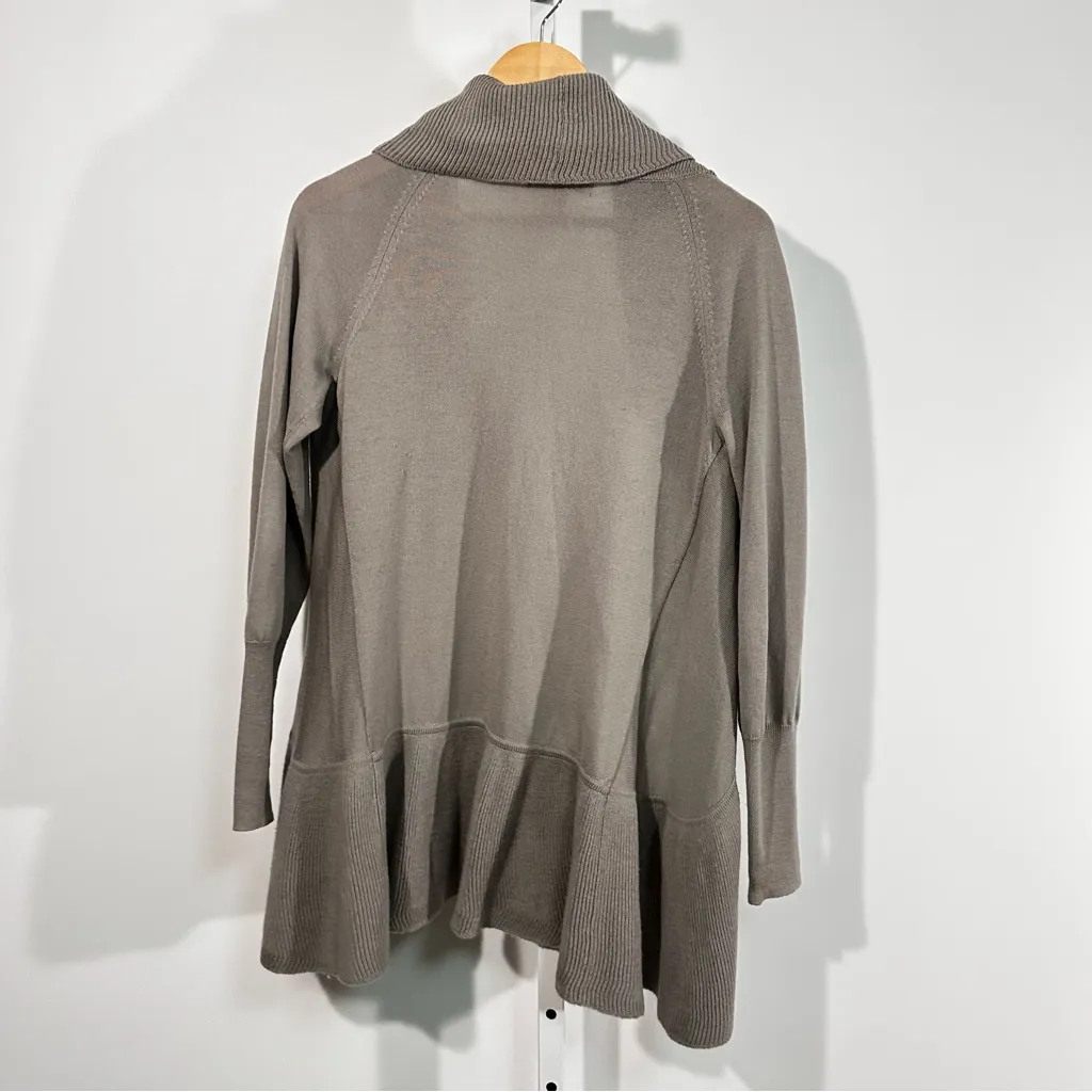 Banana Republic Extra Fine Italian Merino Waterfall Cardigan (Size M) - Image 2