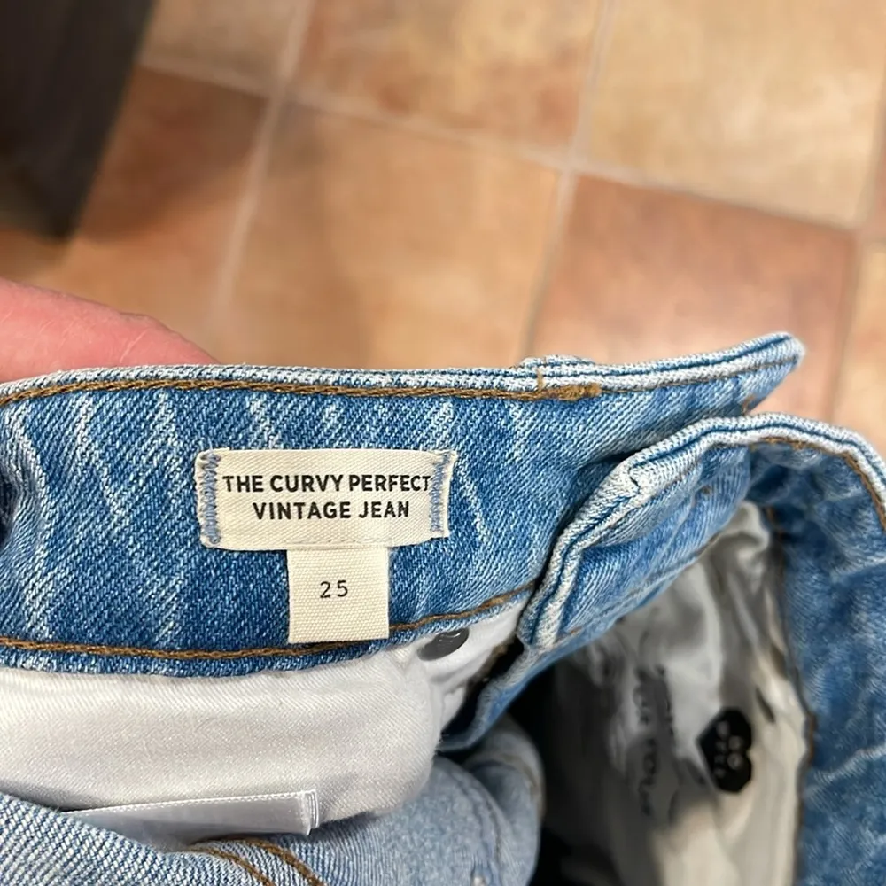 Madewell The Curvy Perfect Vintage Jean size 25 - Image 6