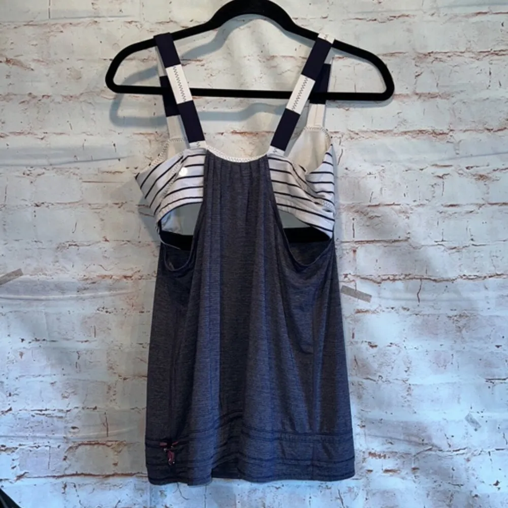 Lululemon Run Back on track tank top work out stripe built in bra 8 pull over - Image 4