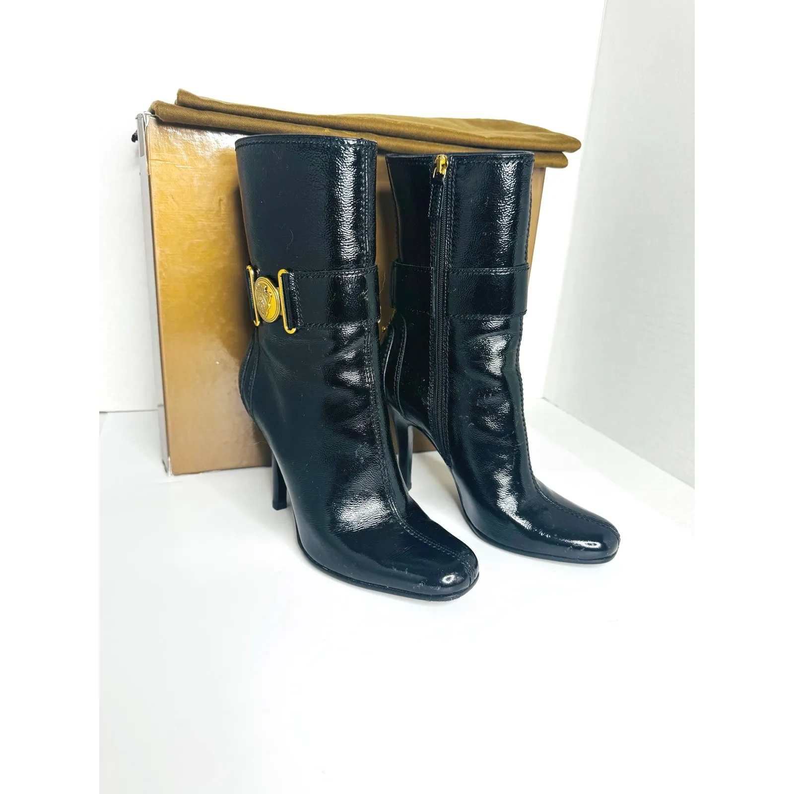 Gucci Hysteria Patent Leather Ankle Boots Size 37.5c Black High-Gloss Booties - Image 2