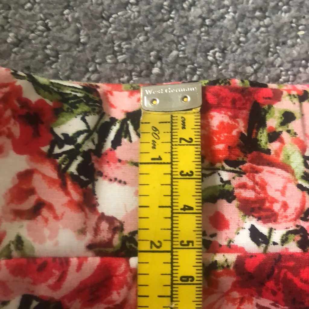 - New Gianni Bini floral pencil skirt - Image 4