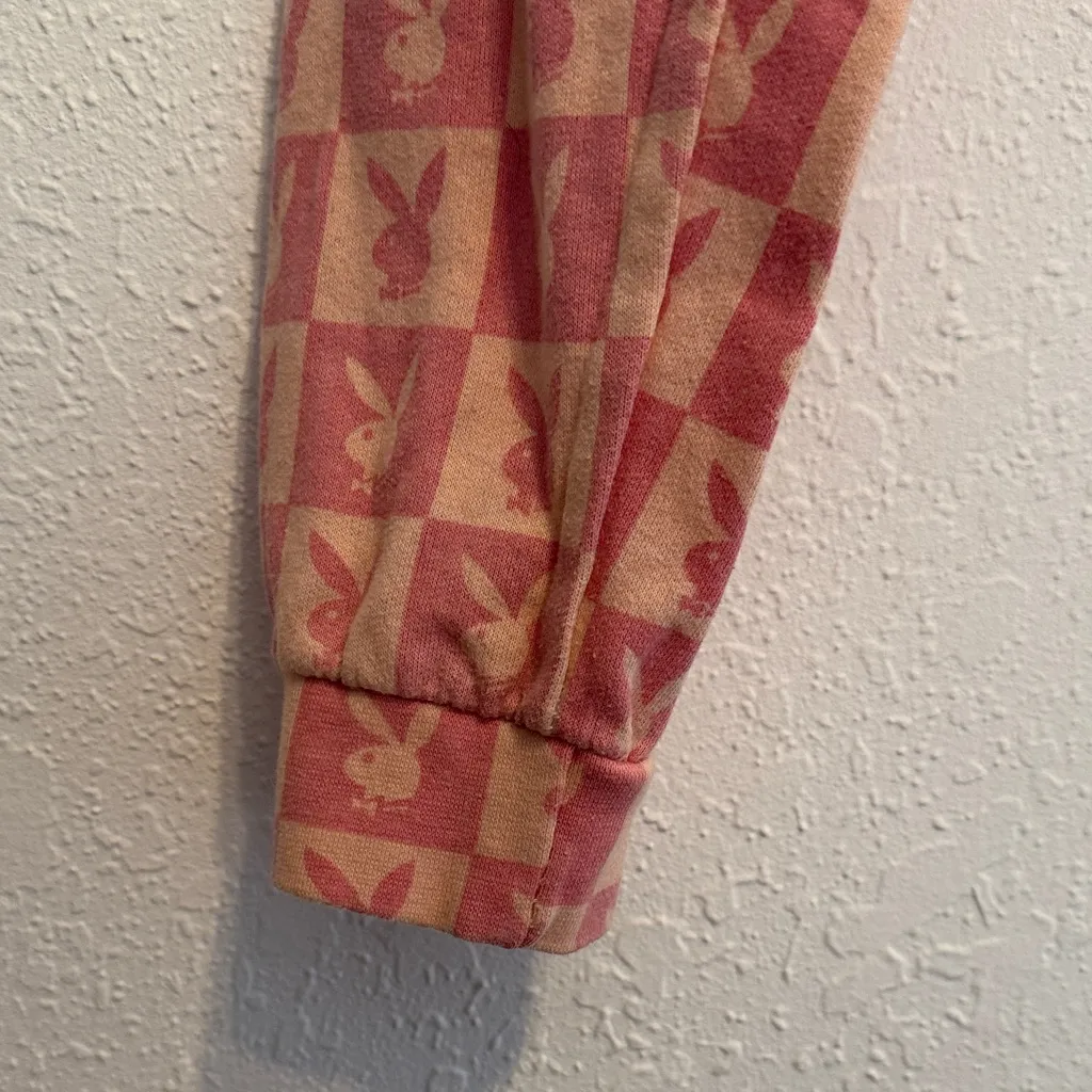 Playboy Pink Two-Tone Checkered Logo Long Sleeve Crop Top Sweatshirt Style Size - Image 5