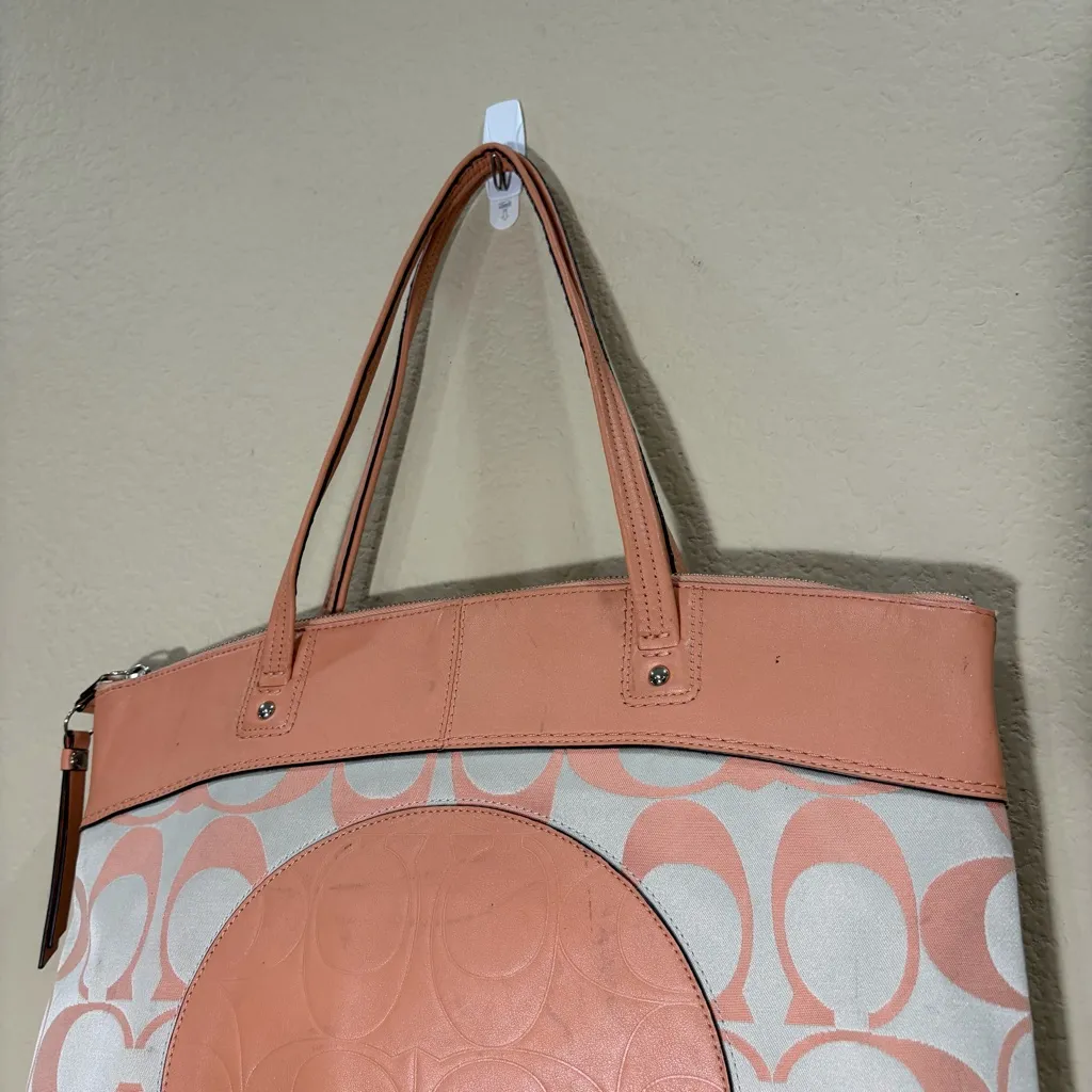 COACH Tote Signature C Peach Pink Beige Shopper Laura Purse Logo Casual Minimal - Image 3