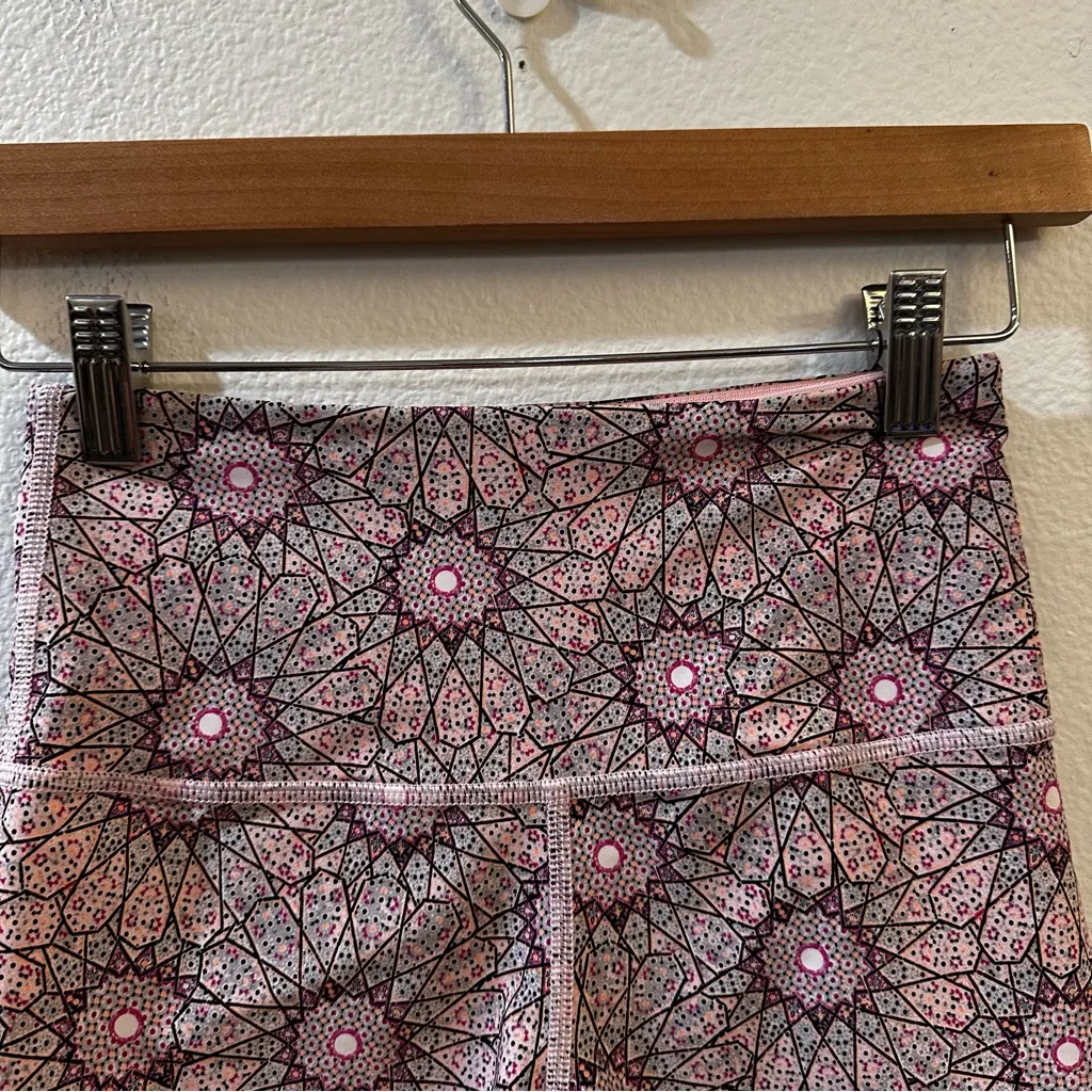 Lorna Jane Pink Shorts Athletic Running Biking Shorts Size XS - Image 2