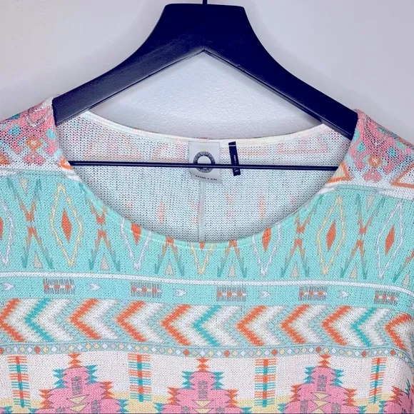 Akemi + Kin Anthropologie Women’s Morgana Aztec Pullover Size‎ M - Image 6