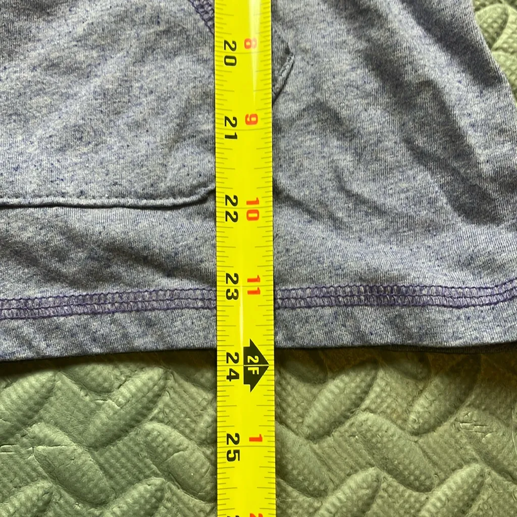 Puma Women’s‎ Purple Hooded long sleeve shirt Size M - Image 7