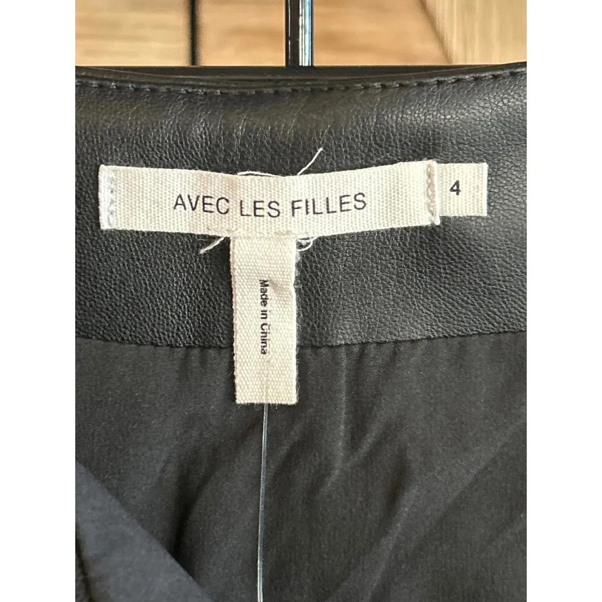 NWT Avec Les Filles Womens Faux Leather Skirt Sz 4 Black Zipper Mini Gothcore - Image 4