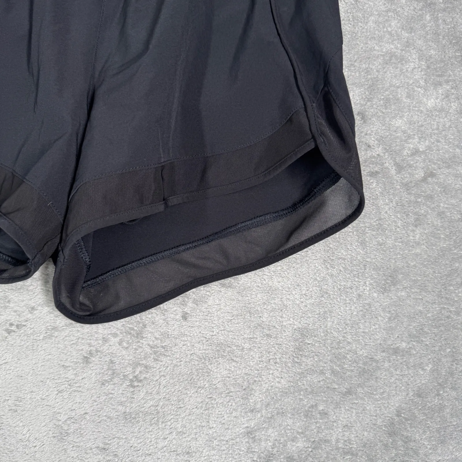 Athleta Mesh Racer Run‎ Shorts Women XXS Black 4 Inch Athleisure Running Minimal - Image 4