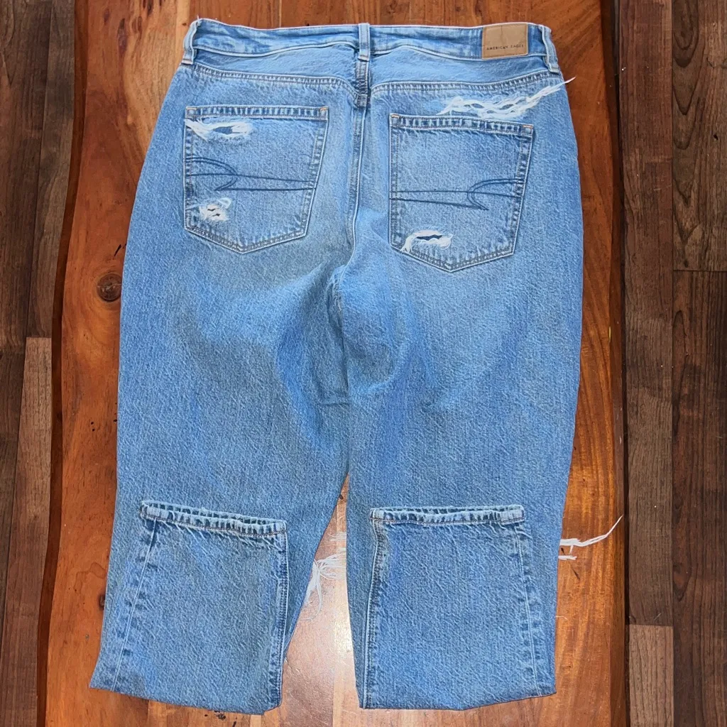 American Eagle Outfitters Light Blue Distressed Boyfriend Jeans - Image 7
