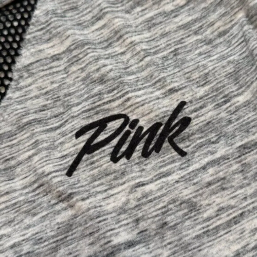 NWOT Victoria's Secret Pink women's XS (oversized) black/gray top - Image 4