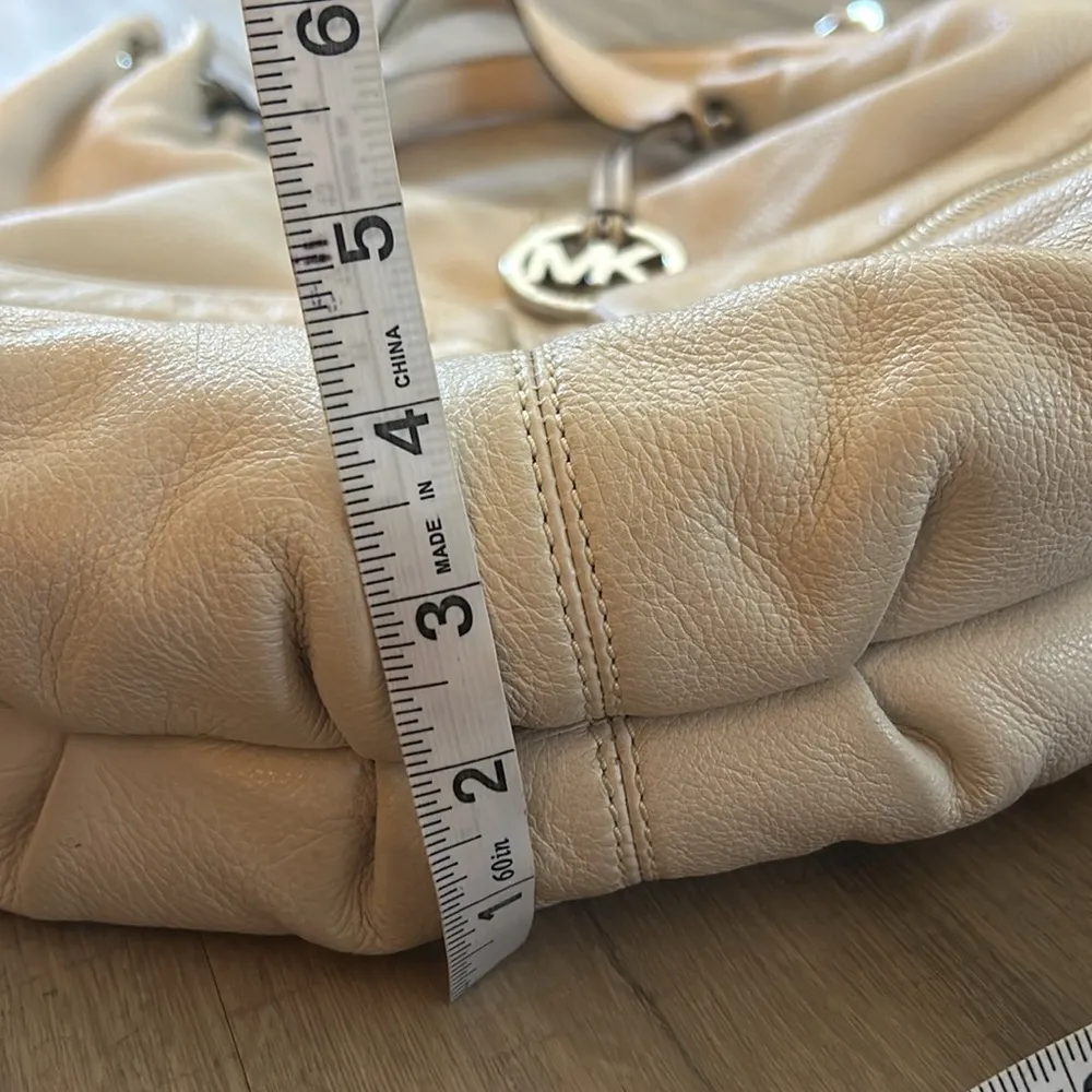 Shoulder Bag Leather Hobo Slouchy Off White Color Handbag - Image 16