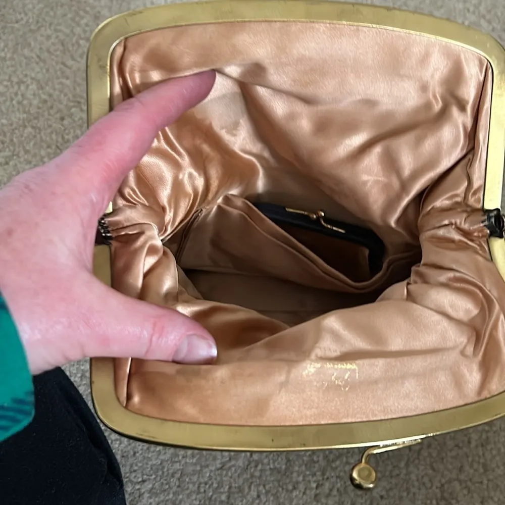 Black Velvet Vintage Clutch - Image 5