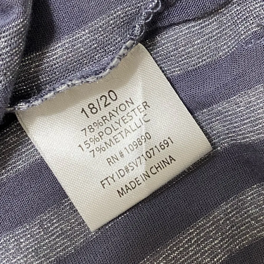 Seven7  stripe gray silver metallic top dolman sleeve Women’s Size 18 / 20 - Image 10