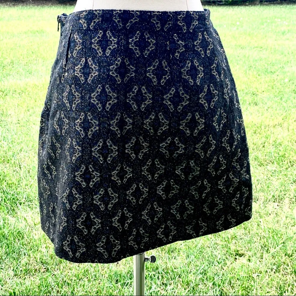 A & F Envelope Mini Skirt - Image 10
