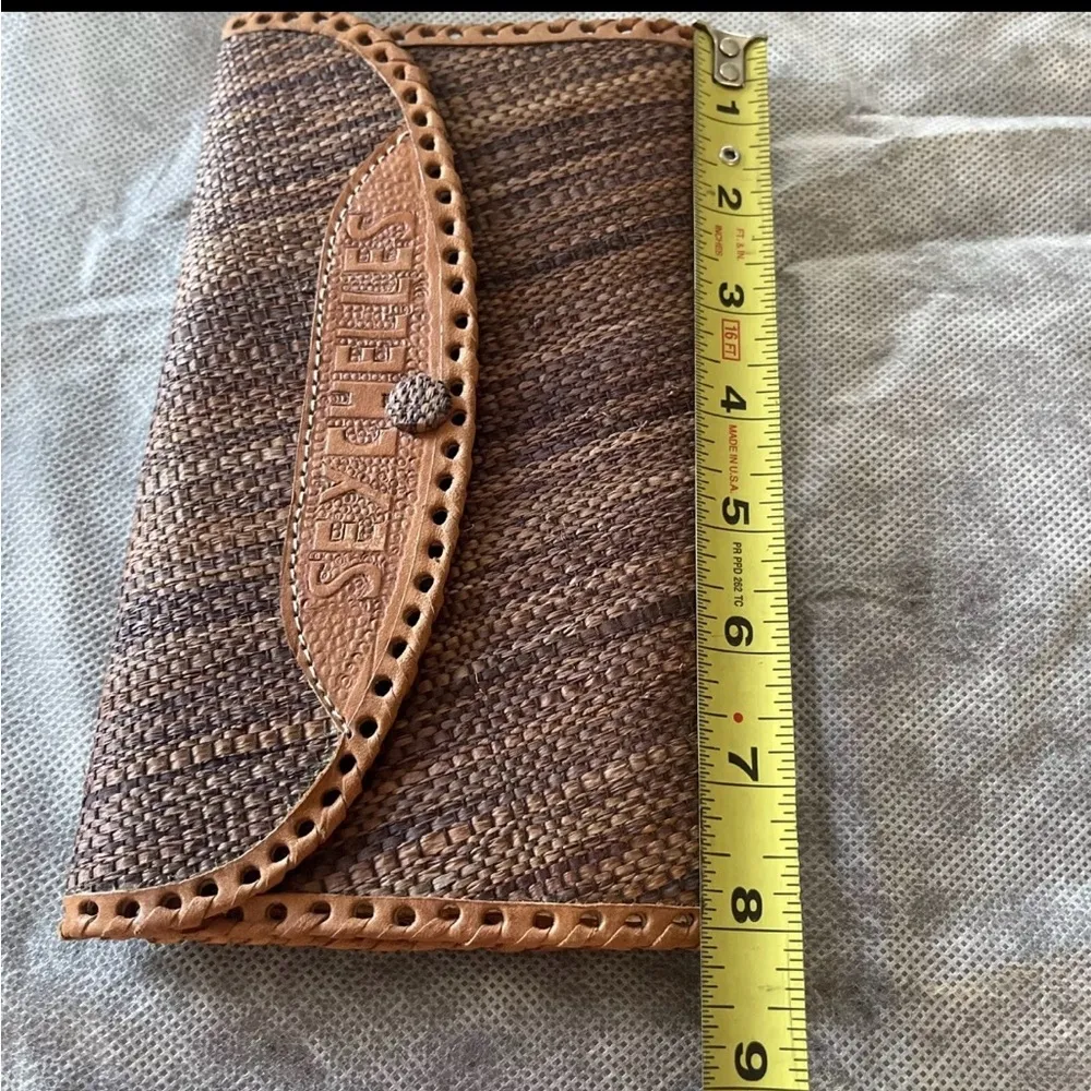 Artisinal boho wallet great for summer beach ect - Image 8