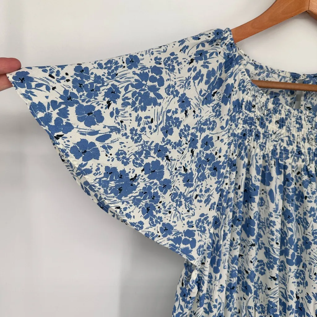 Mittoshop Blue Floral Dress size 1X Short Flutter Sleeves Smocked Waist NWT - Image 3