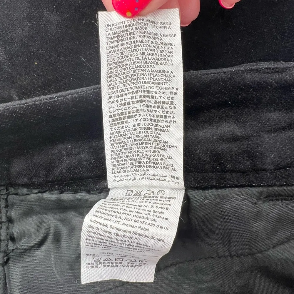 Old Navy Pixie Pants 12 - Image 4