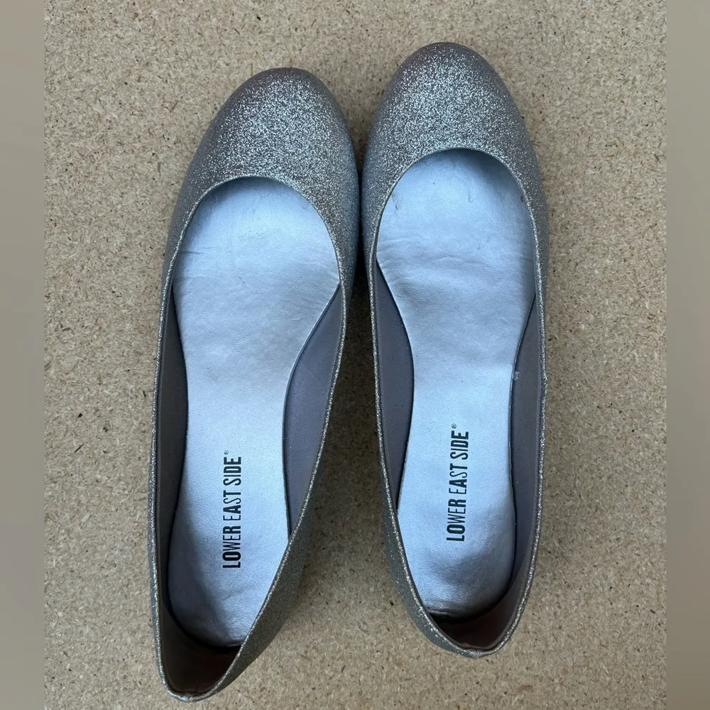 Lower east side sparkly silver flats - Image 8