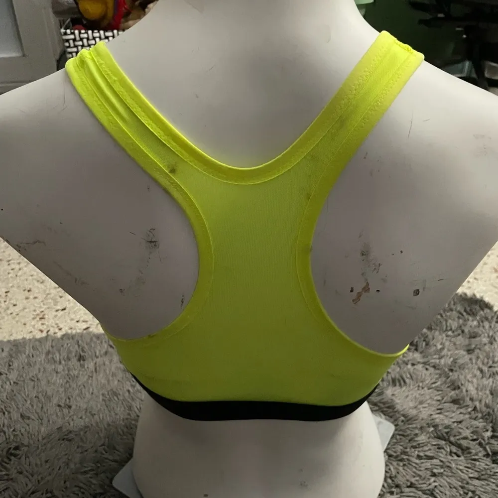 Nike yellow active sports bras - Image 4