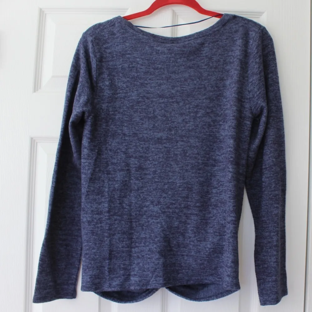 Cable & Gauge | Heathered Blue Knot Front Sweater - Image 4