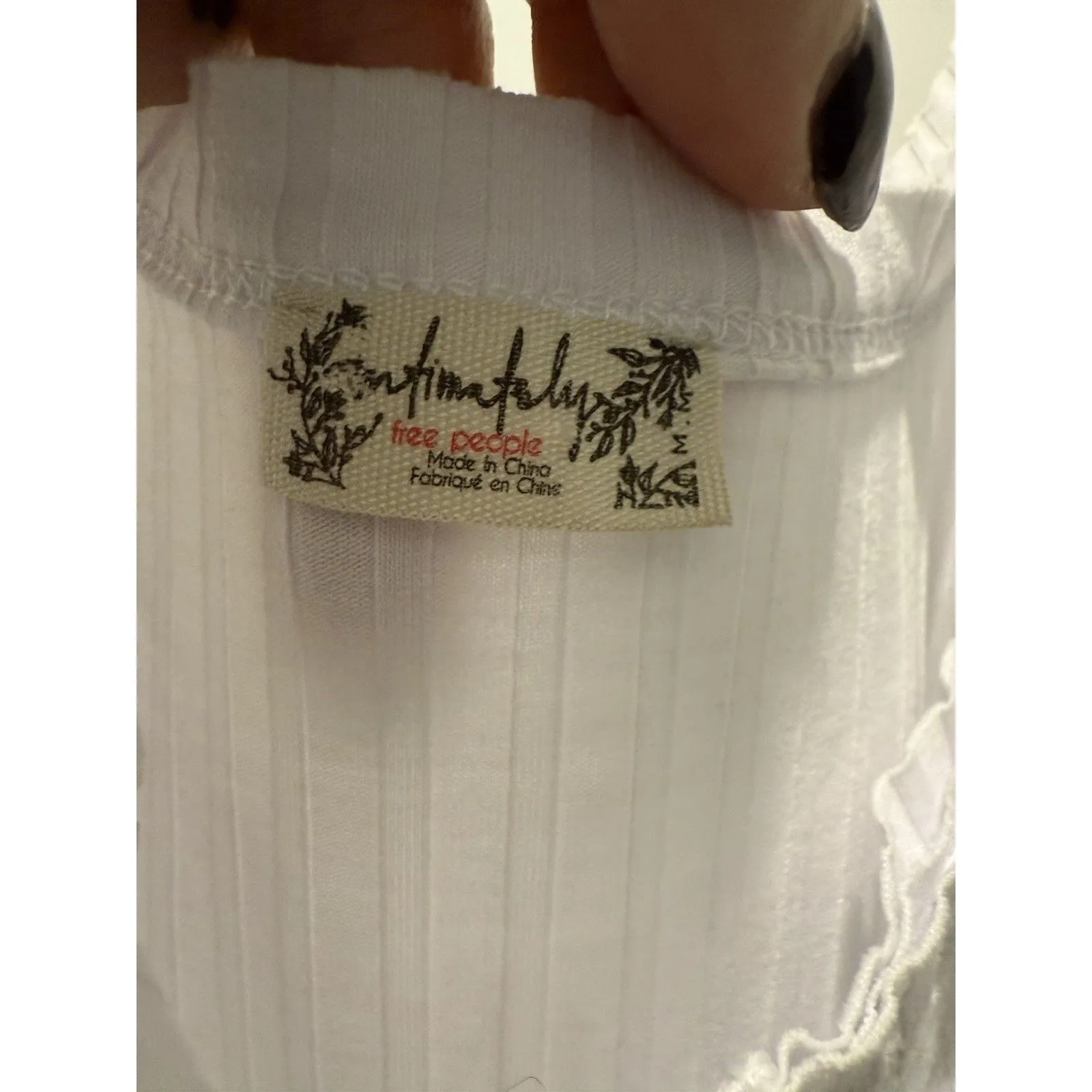 Free People Henley White Tank Ribbed Wood Button Detail Bodysuit Medium M - Image 4