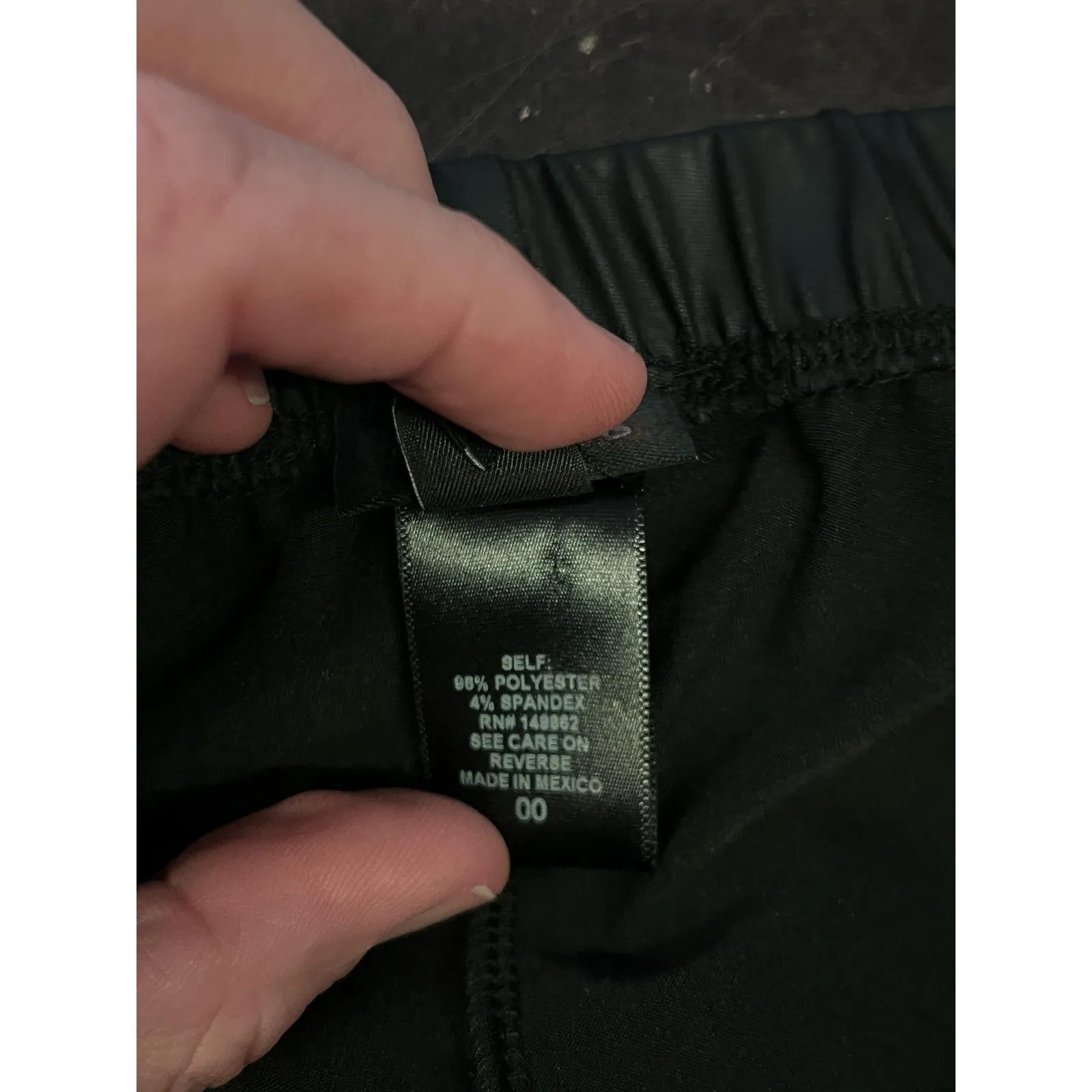 Torrid Faux Leather Leggings 00 Womens Med Black High Rise Stretch Ankle Pants - Image 8