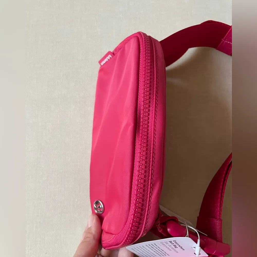 Everywhere Belt Bag 1L - Cherry Mist - Image 8