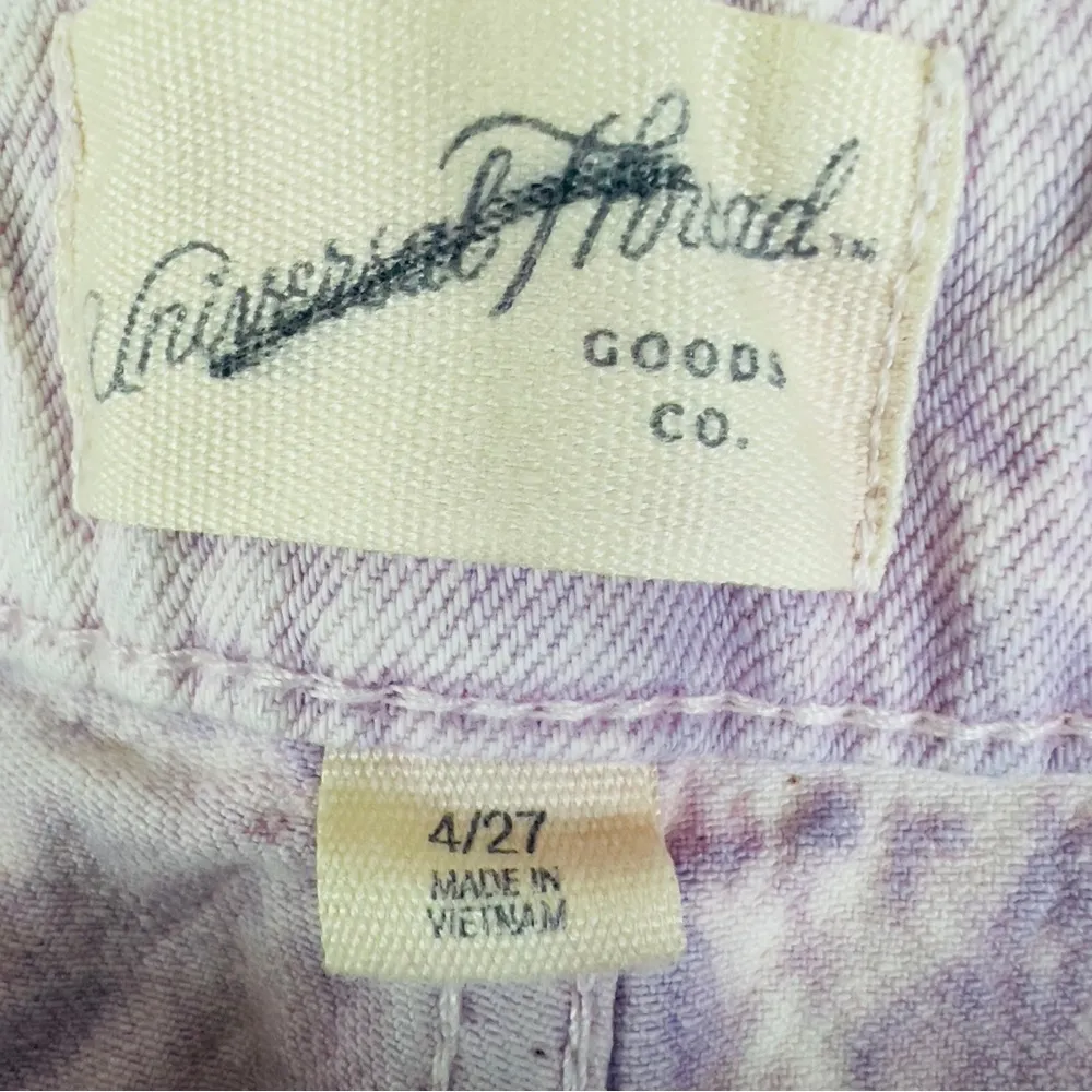 Universal Threads Goods Size 4/27 Vintage MIDI Light Purple Rolled Raw Hem Short - Image 6