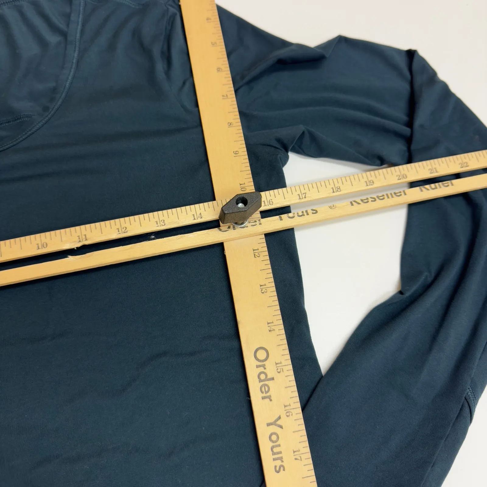 Athleta Shirt Womens Small Green Chi Long Sleeve Athletic Workout - Image 8