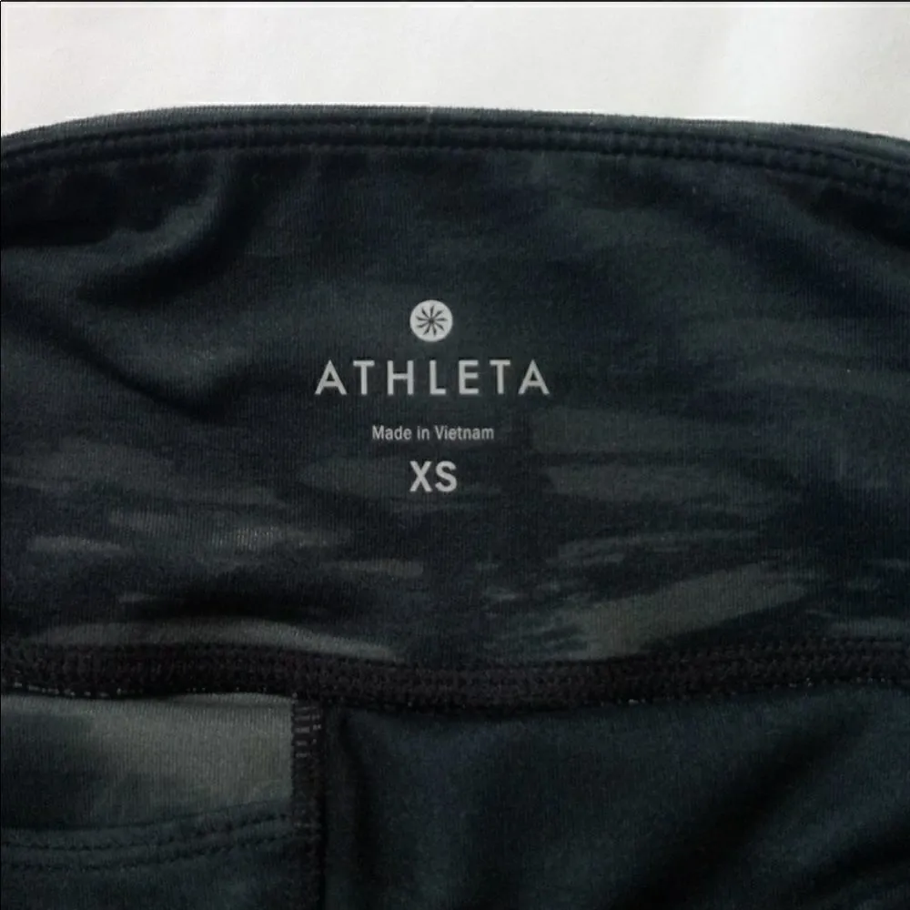 EUC Athleta Chaturanga Flare Leggings Tight XS - Image 8