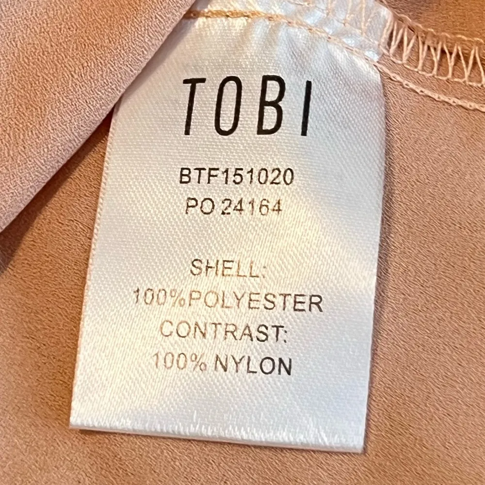 Tobi Lightweight Cold Shoulder Blouse Top Women’s Size Small Cut Out Back Lacey - Image 6