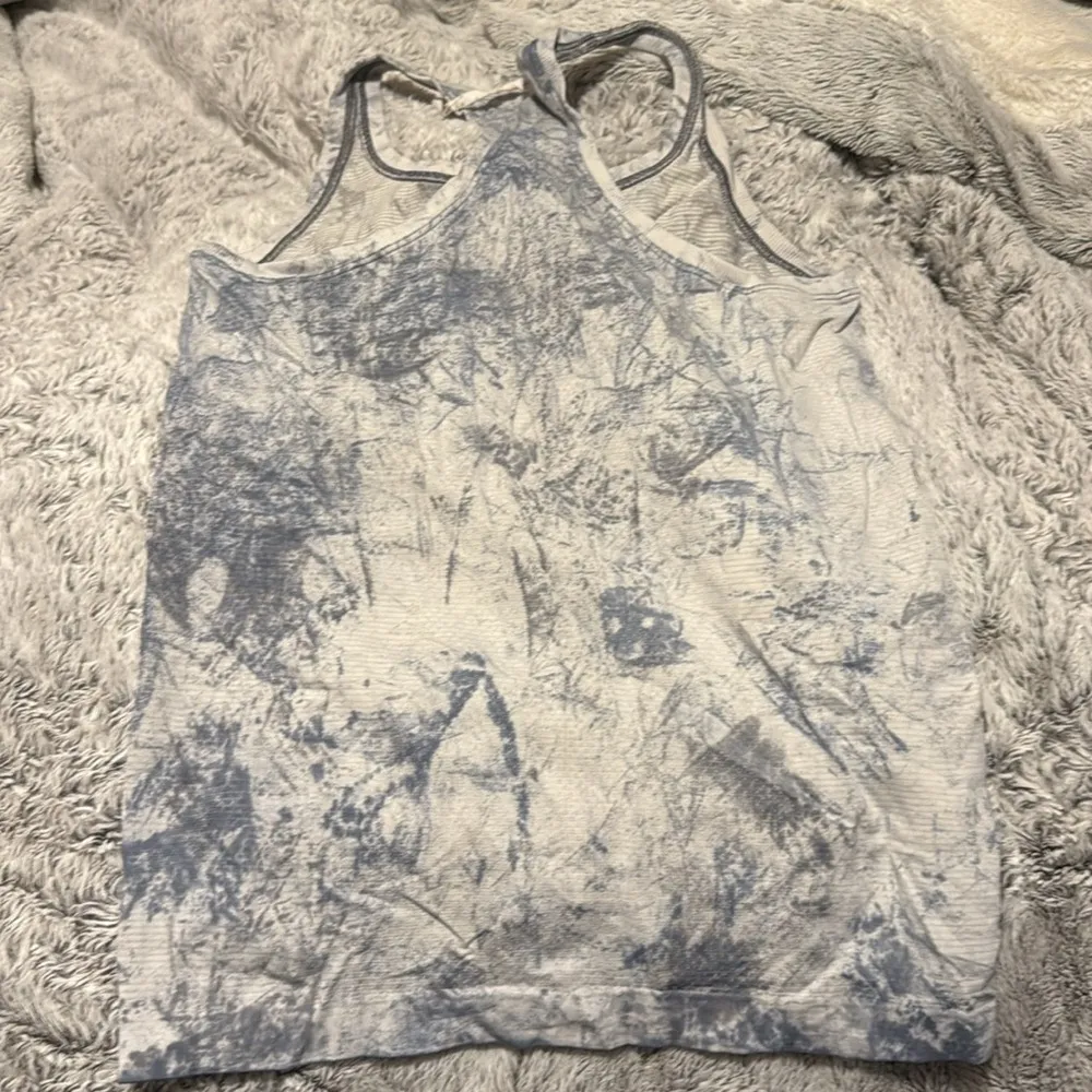 Blue and White Tie-Dye swiftly - Image 3