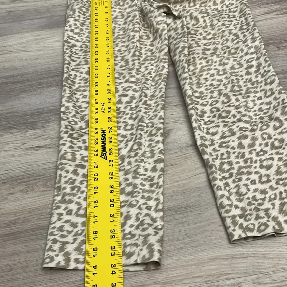 Tan & Off White Animal Print Cropped Pants Size 4 - Image 11