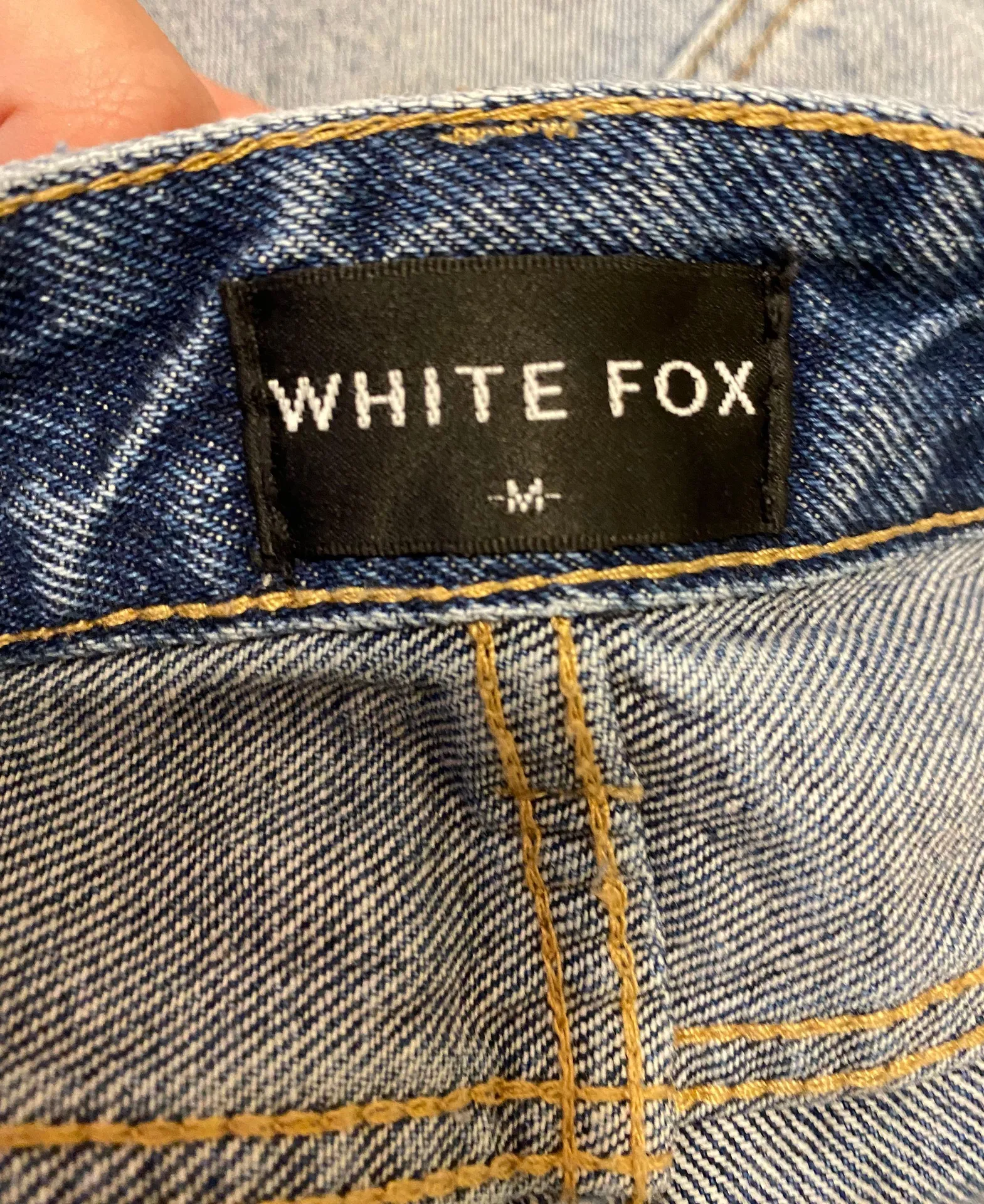 White Fox Boutique Boyfriend Jeans - Image 4