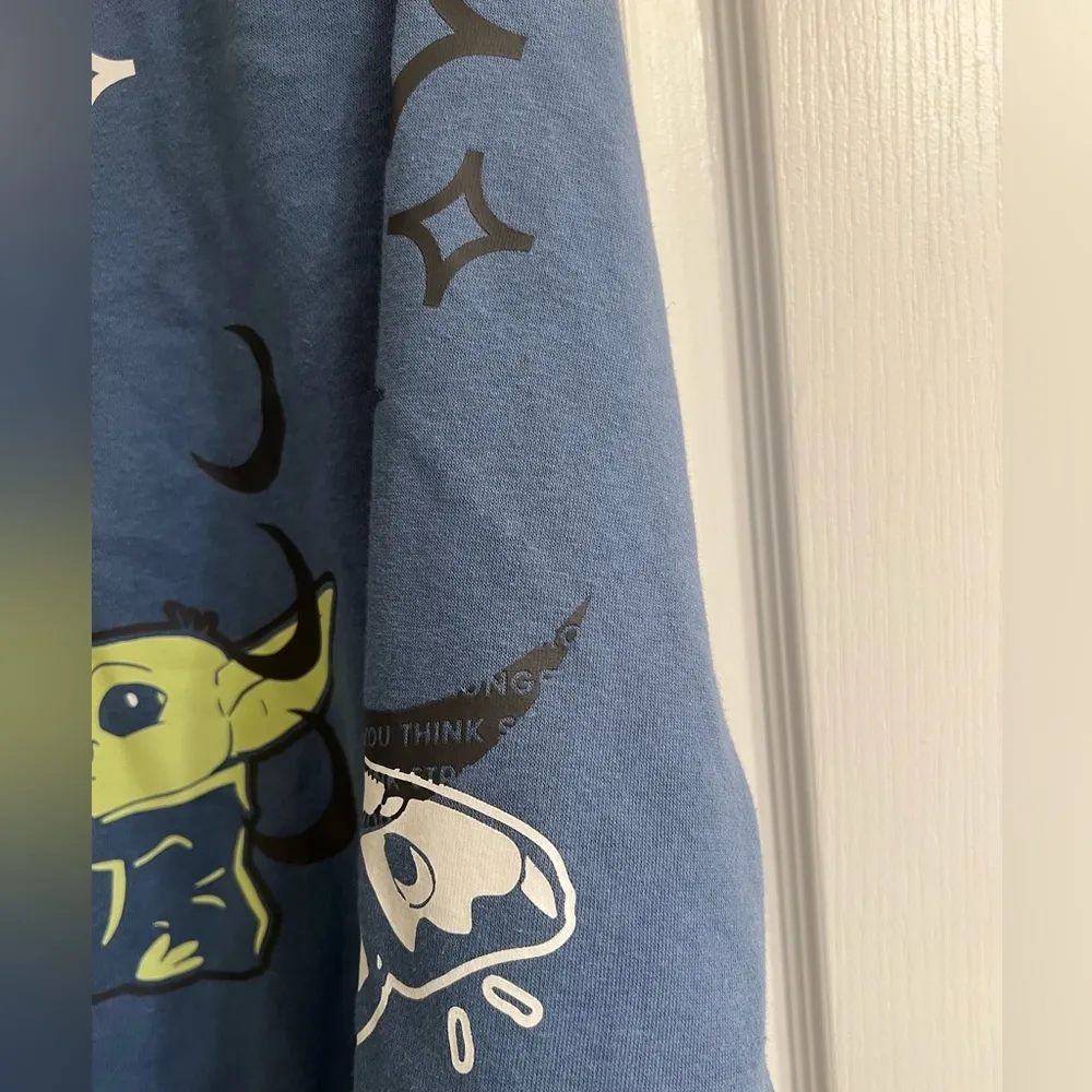 Star Wars Grogu Stronger Than You Think Graphic Mandalorian Sweatshirt - size XL - Image 4