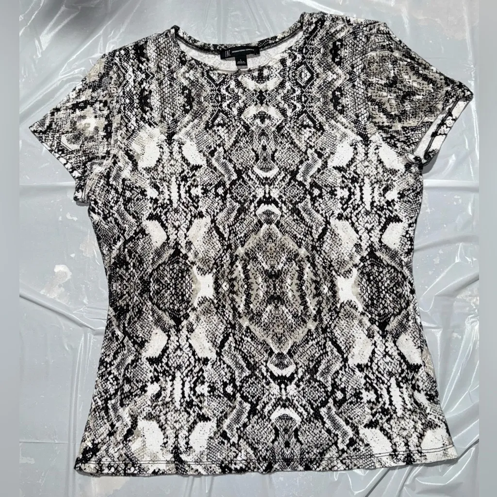 Women’s INC International Concepts Large Snakeskin Print Knit T Shirt Top - Image 2