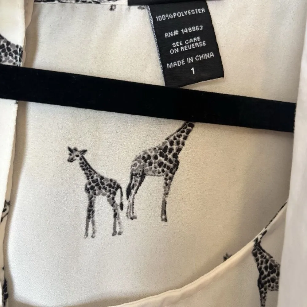 Torrid Giraffe Novelty Print Crepe Button Back Top Womens 2X Multicolor Blouse - Image 8