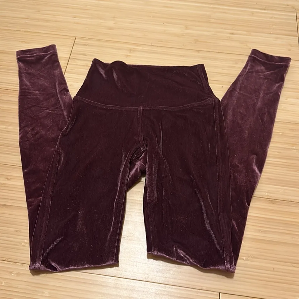 NWOT Wunder Lounge High-Rise Tight 28" *Velvet in Garnet **limited edition** - Image 6