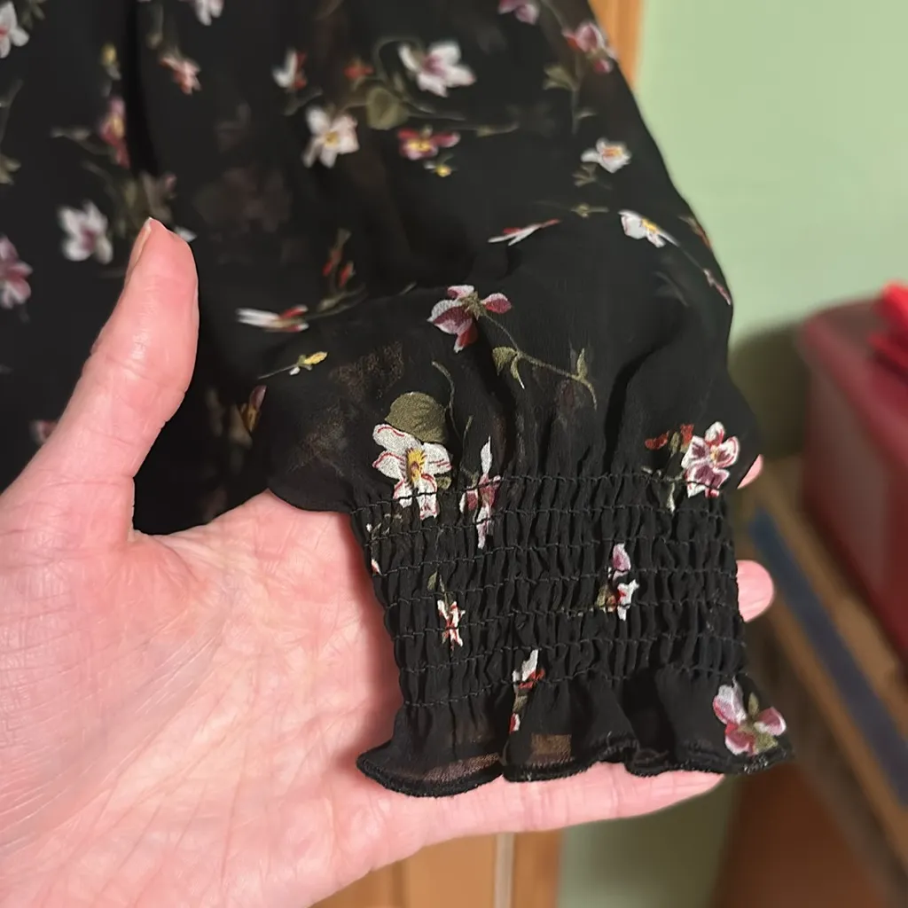 Smocked Mockneck Top in Backyard Blooms - Image 7