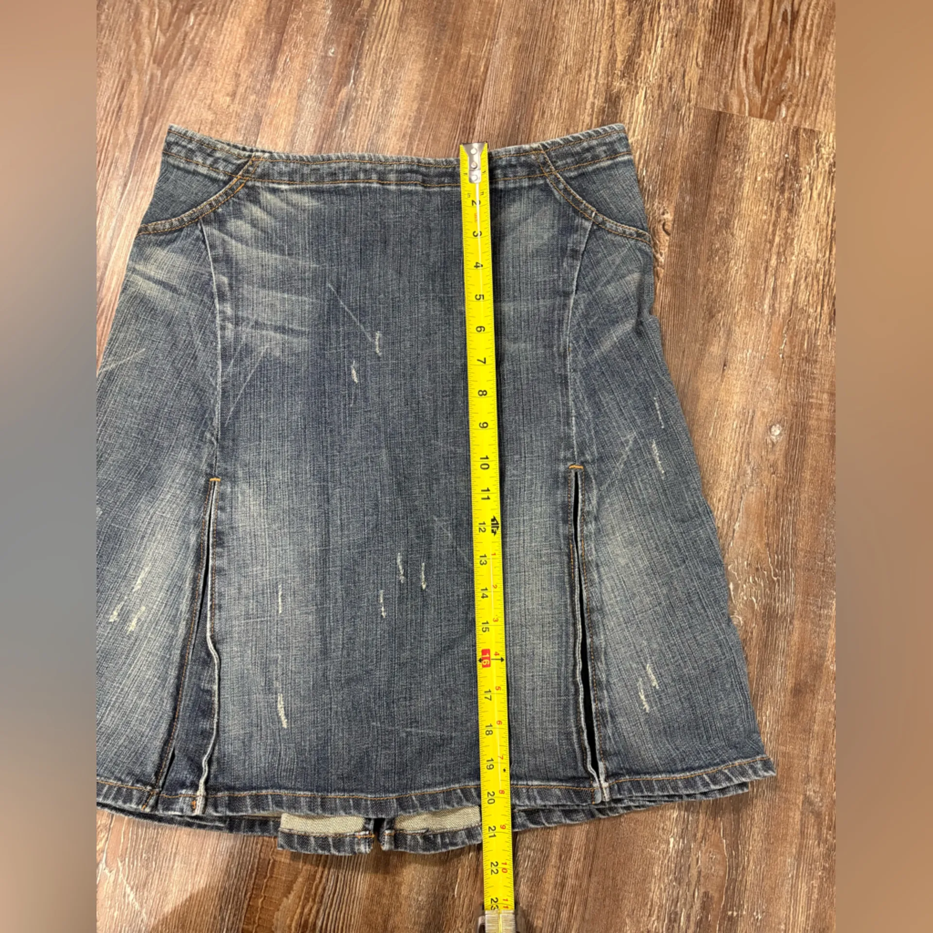 London Jean Stretch Original Classic Y2K Denim Blue Distressed Textured Skirt 4 - Image 5