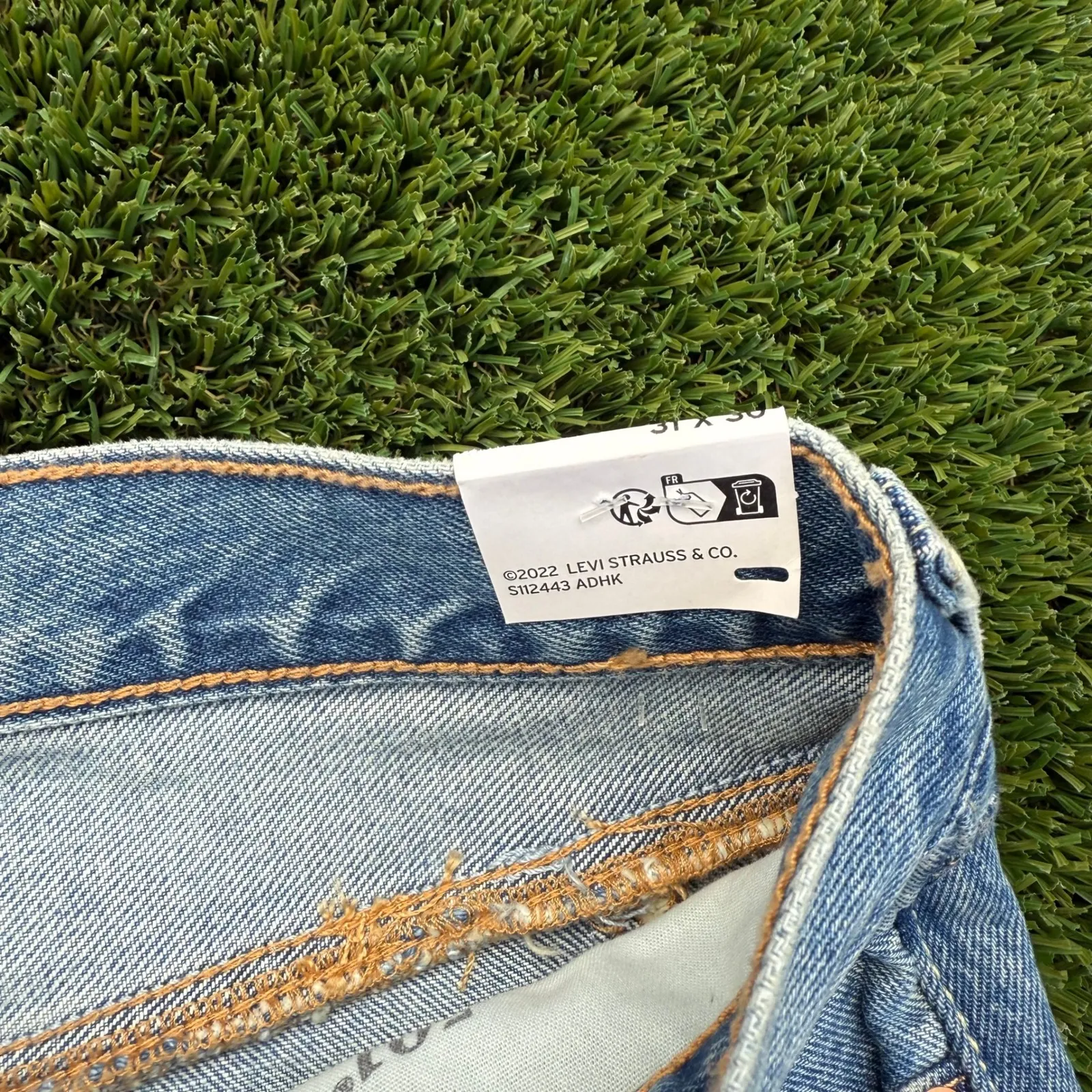 Levi's 501 90s Western Chaps  JeansLight Wash Straight Leg 31x30 New With Tag - Image 4